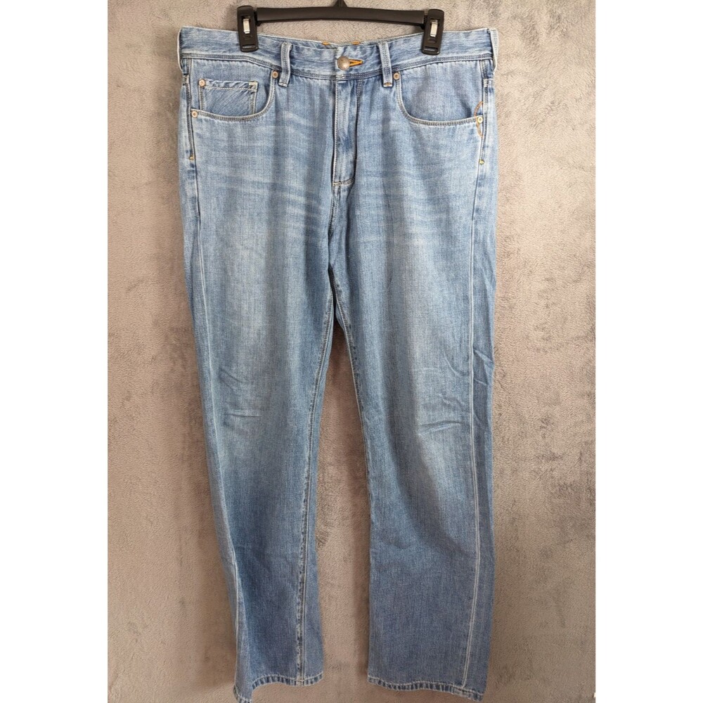 Tommy Bahama Denim Standard Fit Jeans 35x32 Med Wash Cotton Classic Straight Fit